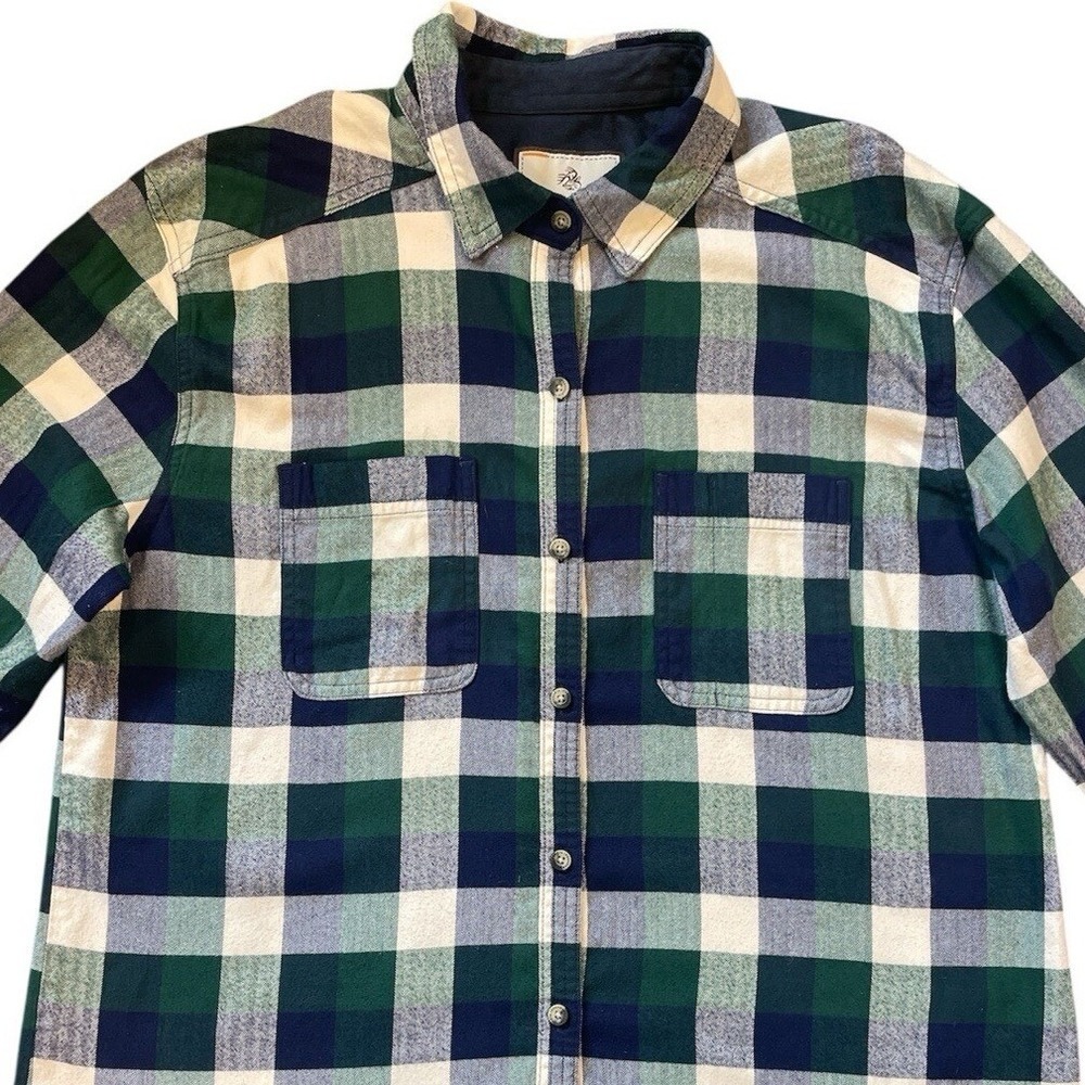 Legendary Whitetails Plaid Button down Size XL